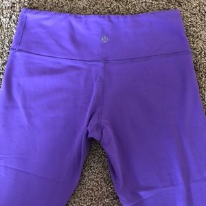 Cropped lavender Lululemon leggings